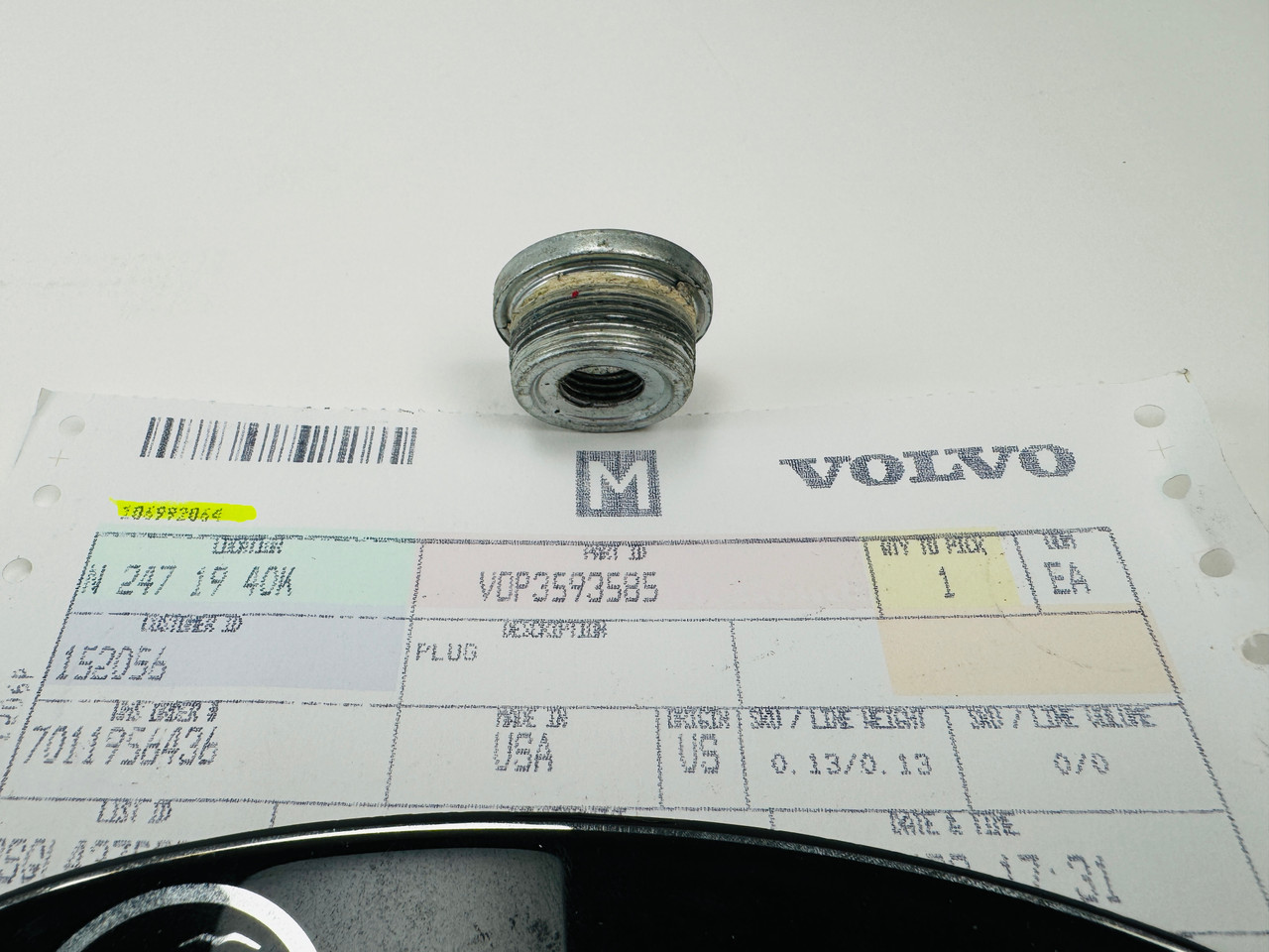 $69.99* GENUINE VOLVO no tax* PLUG 3593585 *Special Order 10 To 14 Days For Delivery