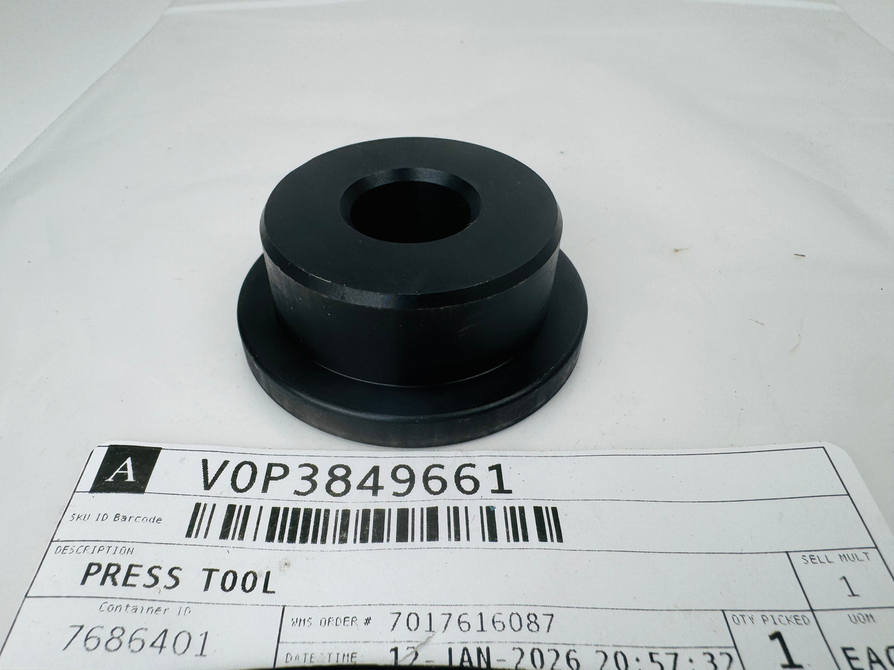 $52.99* GENUINE VOLVO no tax* PRESS TOOL 3849661 *In Stock & Ready