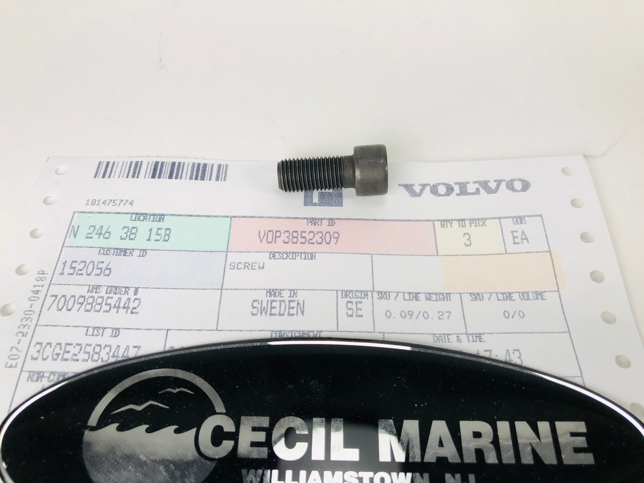 $28.99* GENUINE VOLVO no tax* SCREW 3852309 *In Stock & Ready To Ship!