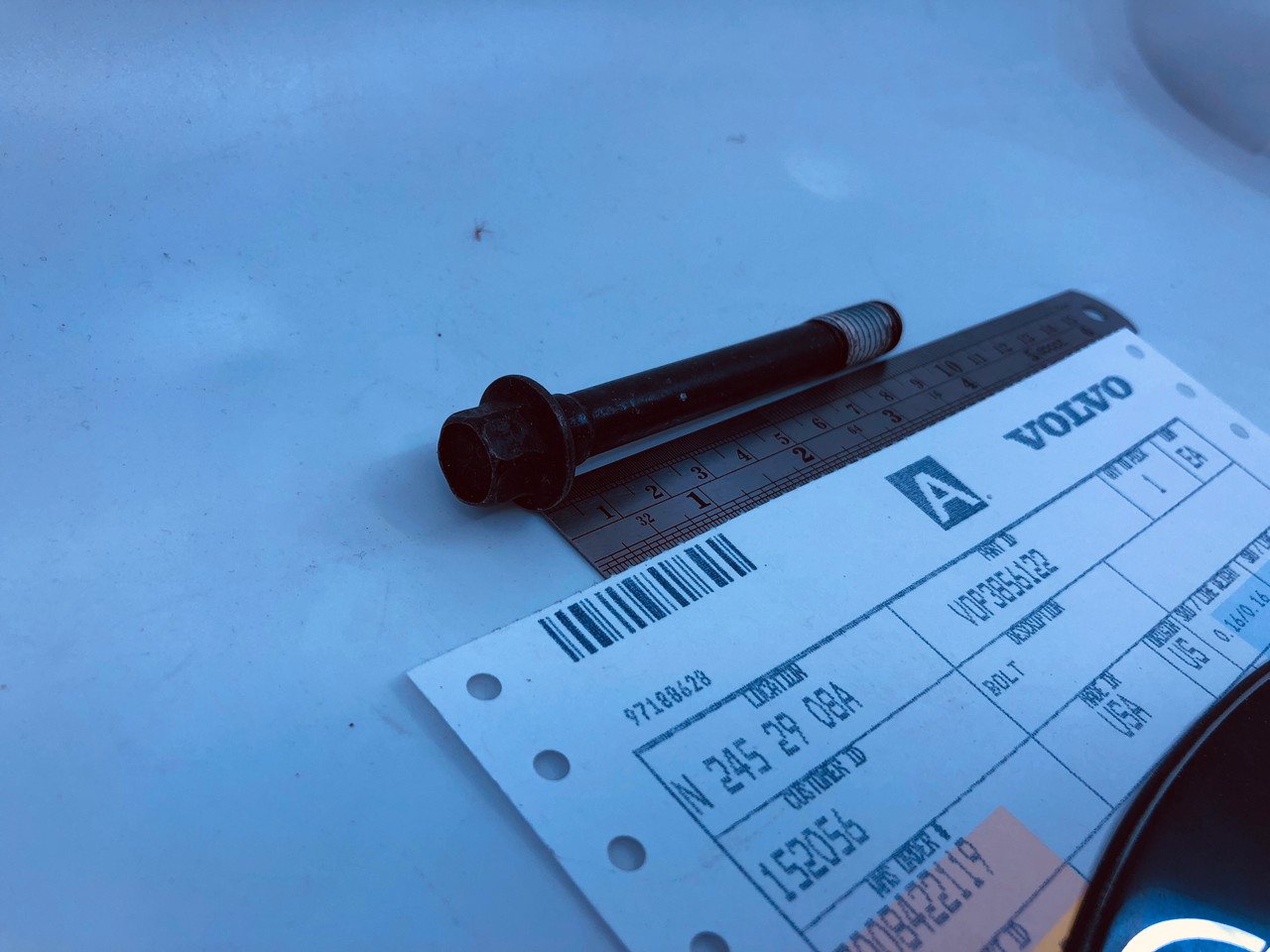 $11.99* GENUINE VOLVO no tax* HEAD BOLT 3856122 *Special Order 10 To 14 Days For Delivery