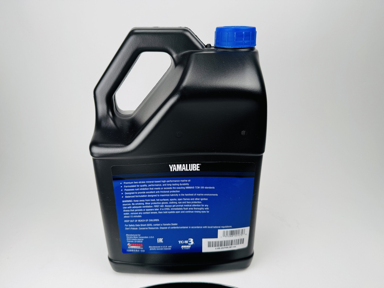 $41.99* GENUINE YAMAHA no tax* 2M OUTBOARD 2 STROKE OIL *In Stock
