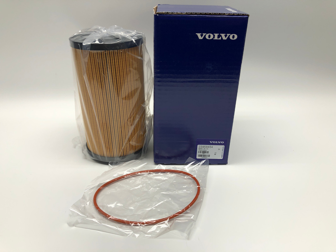 $53.99* GENUINE VOLVO no tax* DIESEL OIL FILTER KIT 23958454 *In Stock & Ready To Ship!