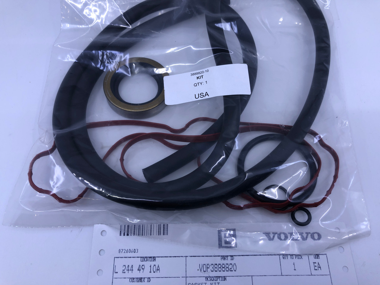 107.99* GENUINE VOLVO no tax* GASKET KIT 3888820 *In Stock & Ready To Ship!