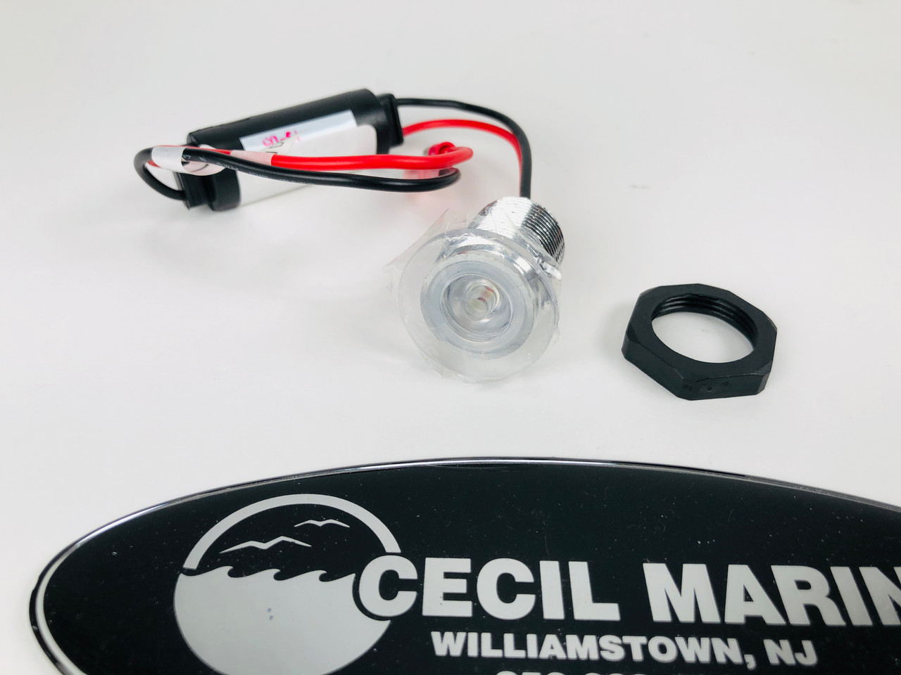 SUNCOASTLIGHT THREADED DOCKING LIGHT W/BULLET CONNECTORS   *In Stock & Ready To Ship!