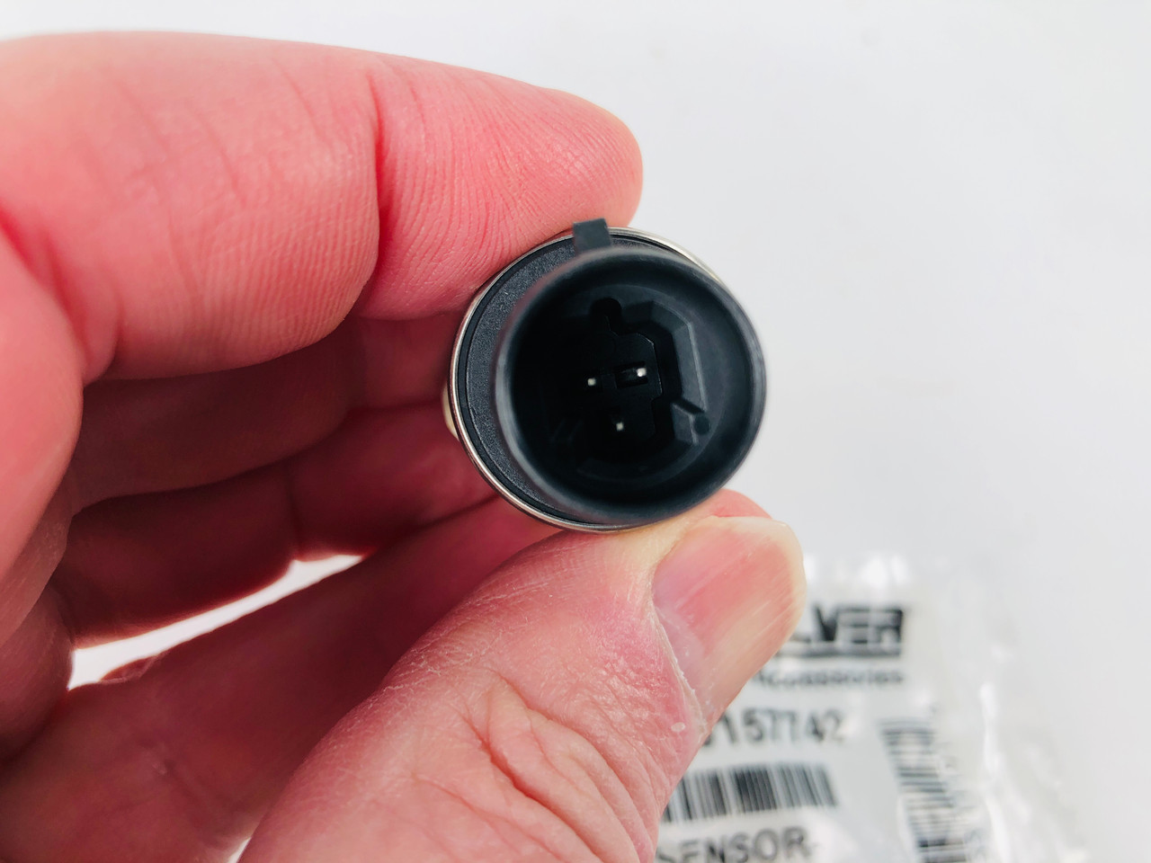$199.99* GENUINE MERCRUISER no tax* WATER PRESSURE SENSOR 71