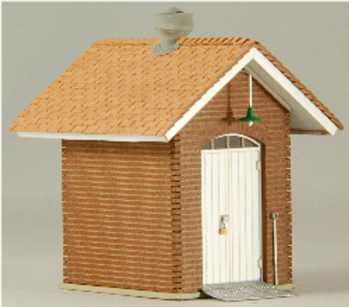 HO-SCALE OIL SHED