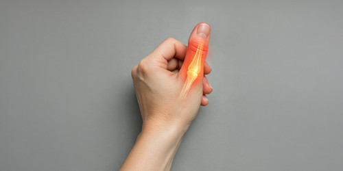 Managing Trigger Thumb: Causes, Risk Factors, and Supportive Approaches