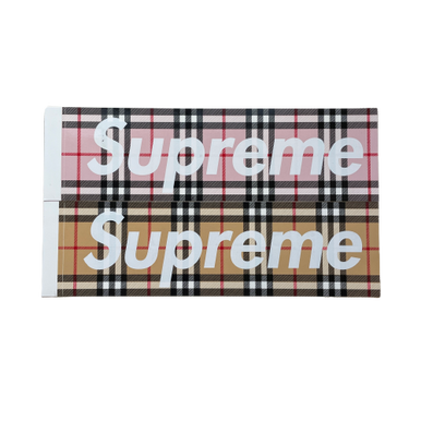 Burberry Box Logo Tee - spring summer 2022 - Supreme