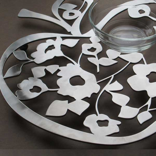 Apple-Shaped Tray with a Bowl for honey or dip by Melanie Dankowicz Apple-Shaped Tray with a Bowl for honey or dip by Melanie Dankowicz