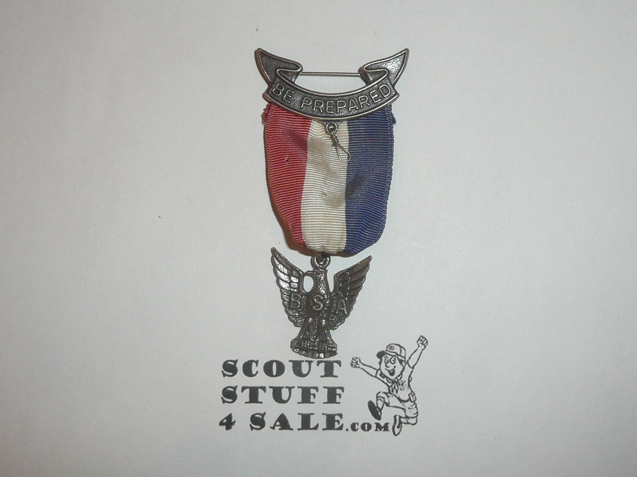 Eagle Scout Medal, Stange 3 (Goose Neck), 1974-1978, 2 pin holes in ribbon