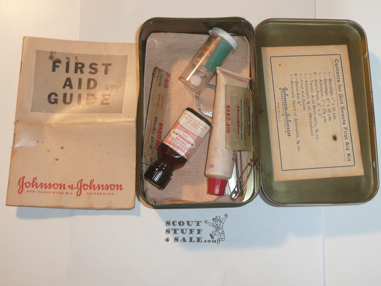 1930's girl scout first aid tin, Great condition, some contents #2
