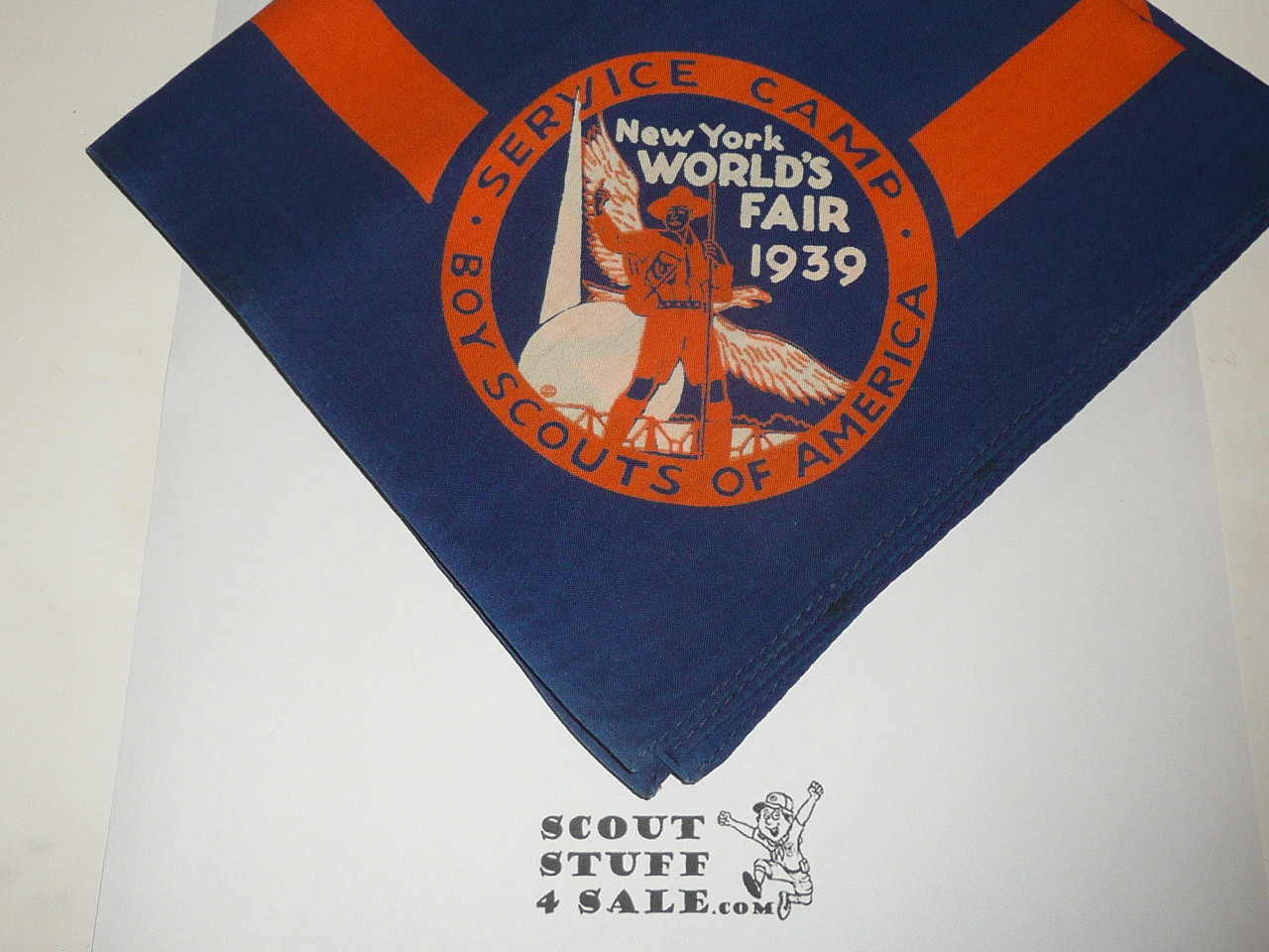 1939 New York World's Fair Scout Service Corp Neckerchief, MINT condition, full square, blue
