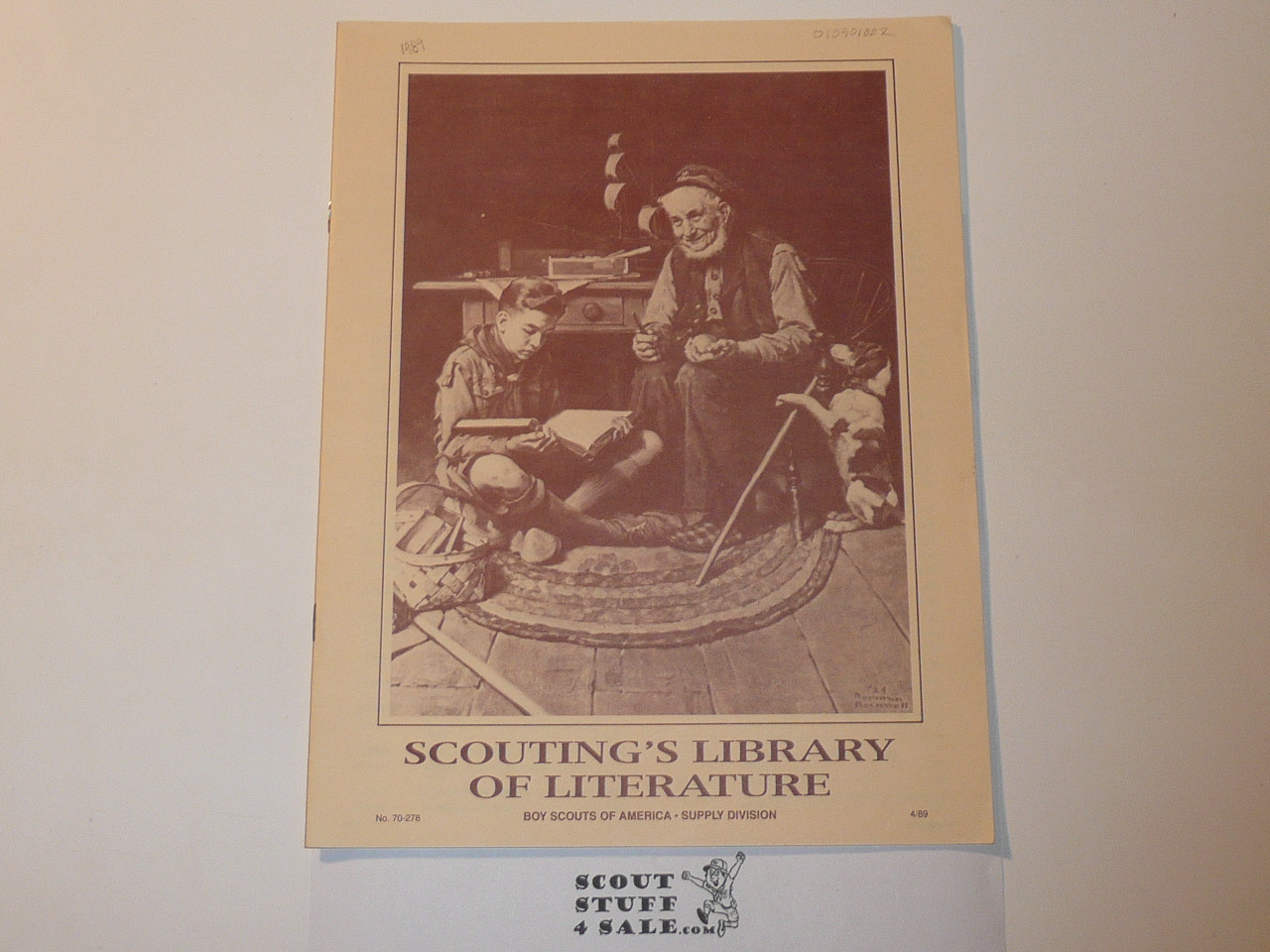 1989 Scoutings Library of Literature Catalog, 4-89 Printing