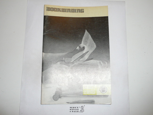 Bookbinding Merit Badge Pamphlet, Type 8, Green Band Cover, 12-73 Printing