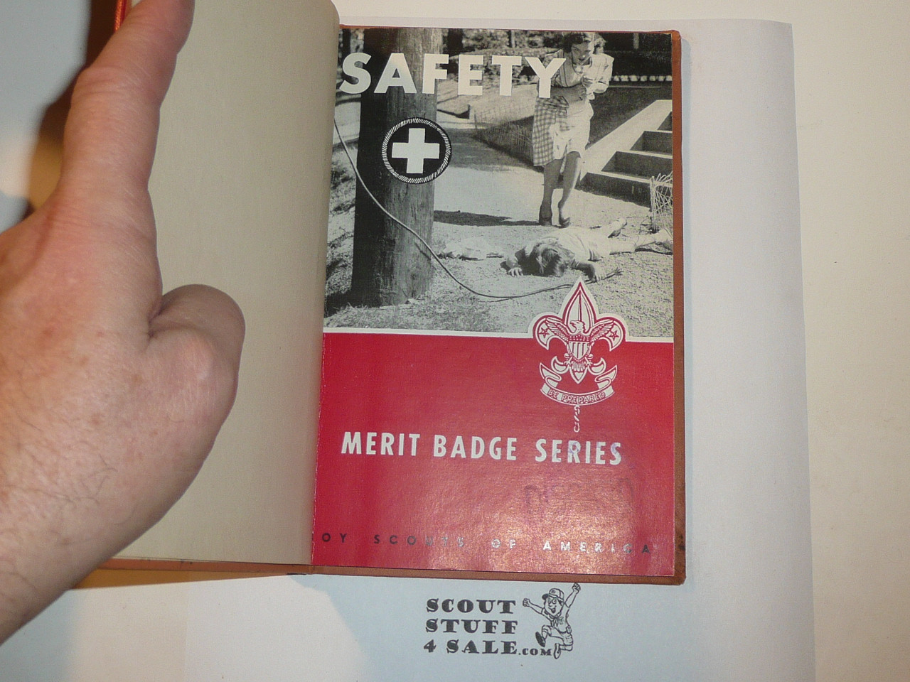 Safety Library Bound Merit Badge Pamphlet, Type 6, Picture Top Red Bottom Cover, 6-55 Printing