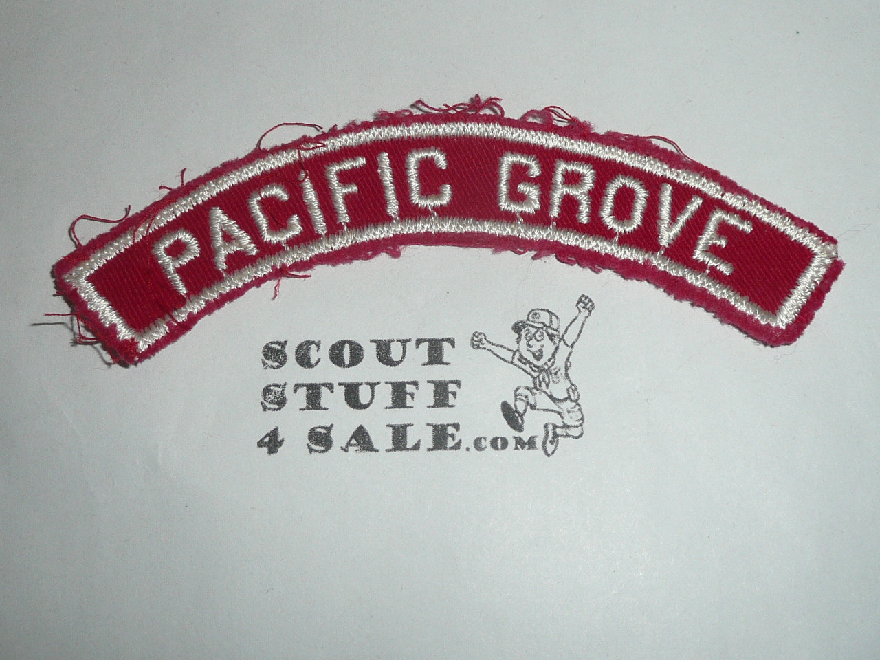 PACIFIC GROVE Red and White Community Strip, sewn