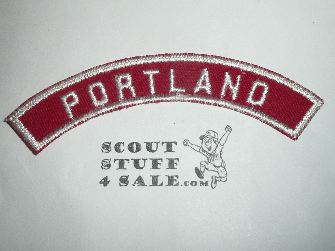 PORTLAND Red and White Community Strip