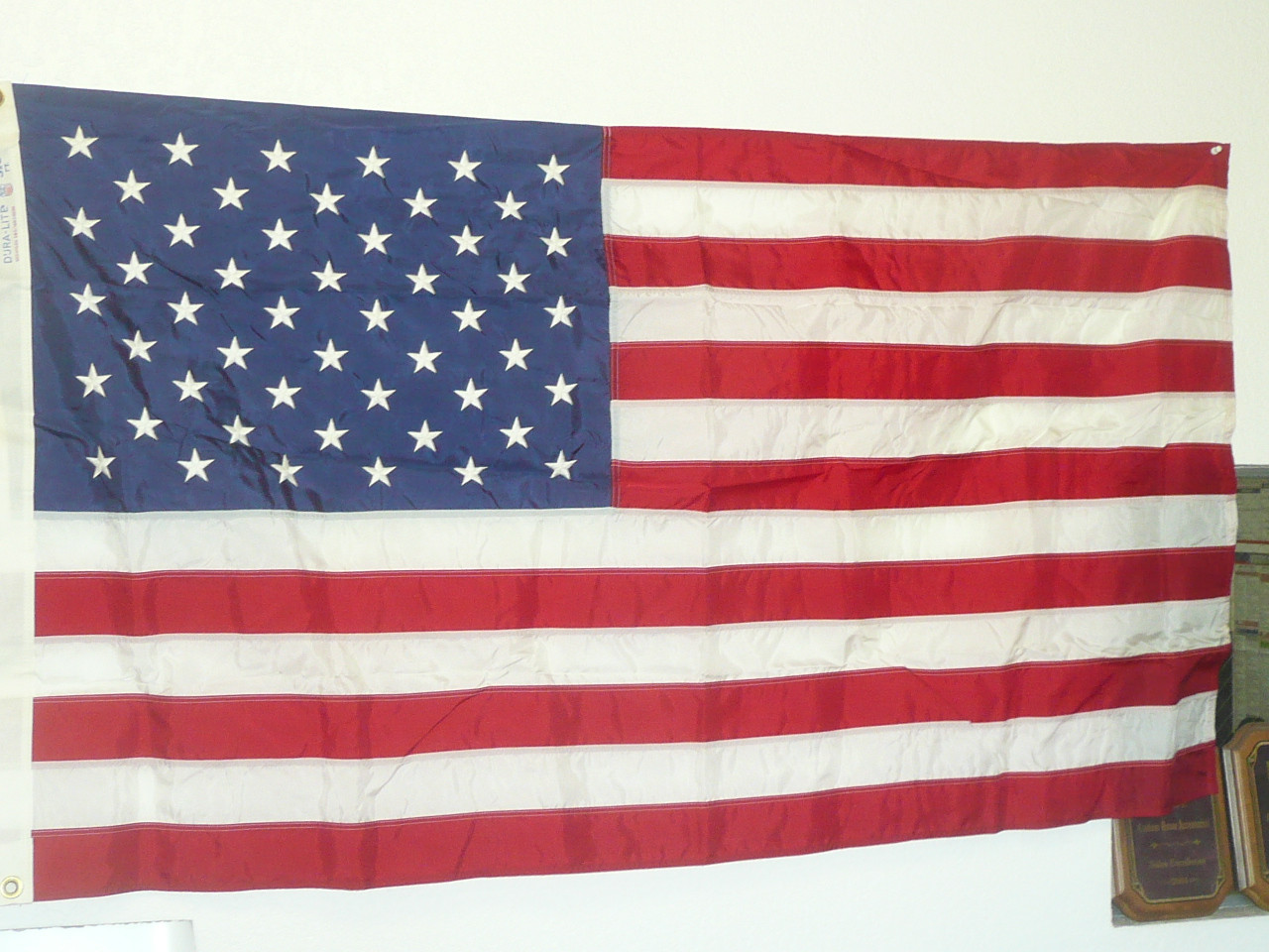 Original 50 star United States Flag, sewn stripes and embroidered stars, 3'x5', Flown over the US Capital, New in Box, FLG18