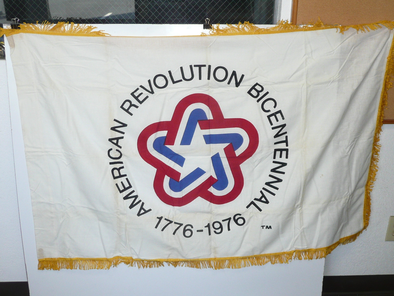 Official United States Bicentennial Flag with bunting, 3' x 5'