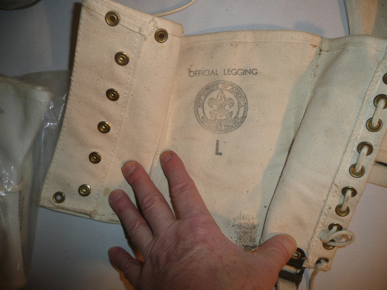 Official Boy Scout Leggings, Large, White, used