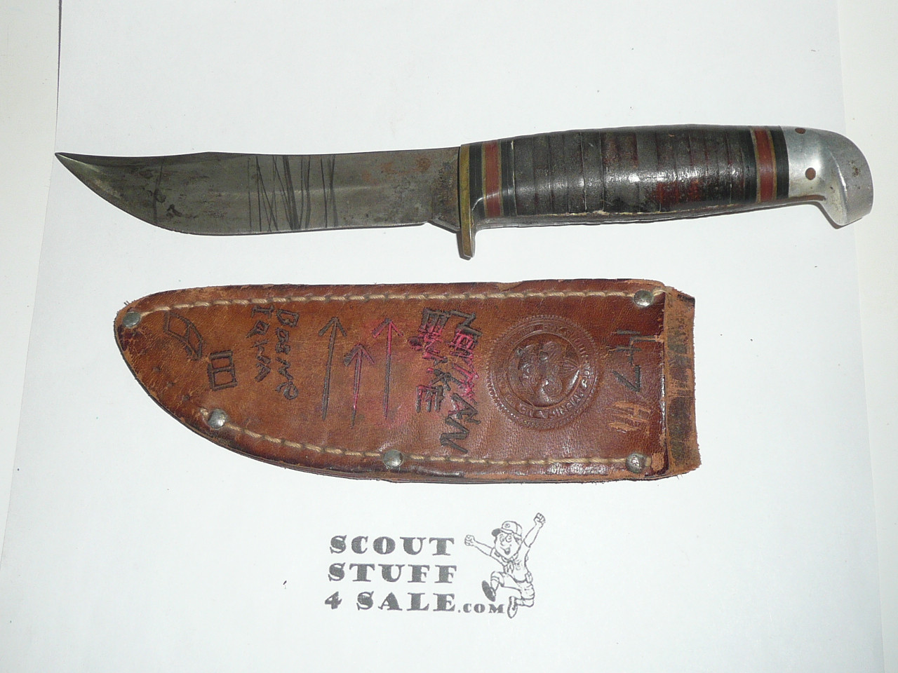 Boy Scout Sheath Knife with leather Sheath, Manufactured by Western, used (PAT3)