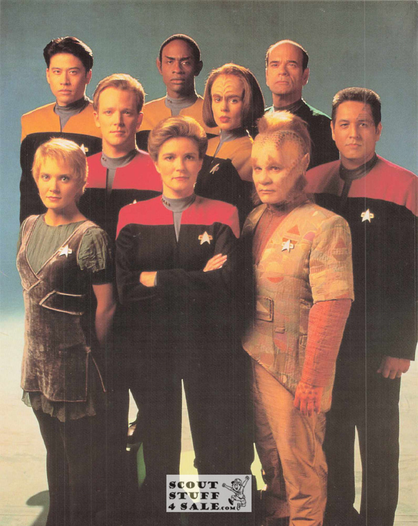 Star Trek Voyager Postcard by Classico SF #220-245, 8x10"