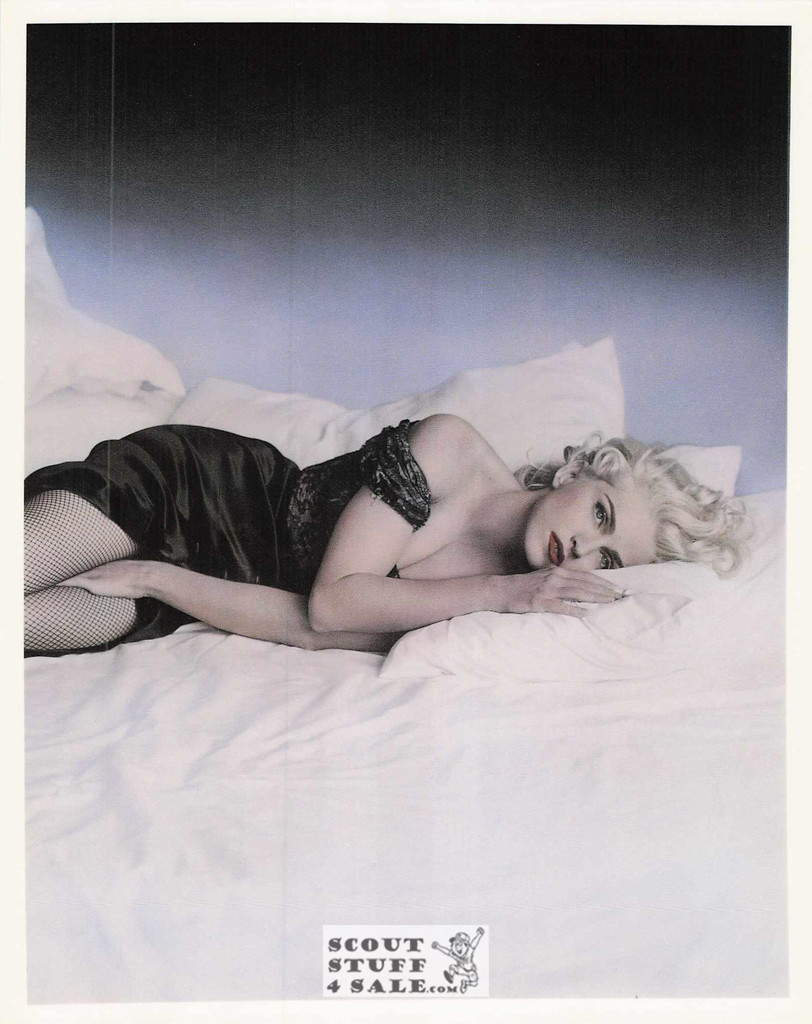 Madonna Postcard by Classico SF #463-012, 8x10"