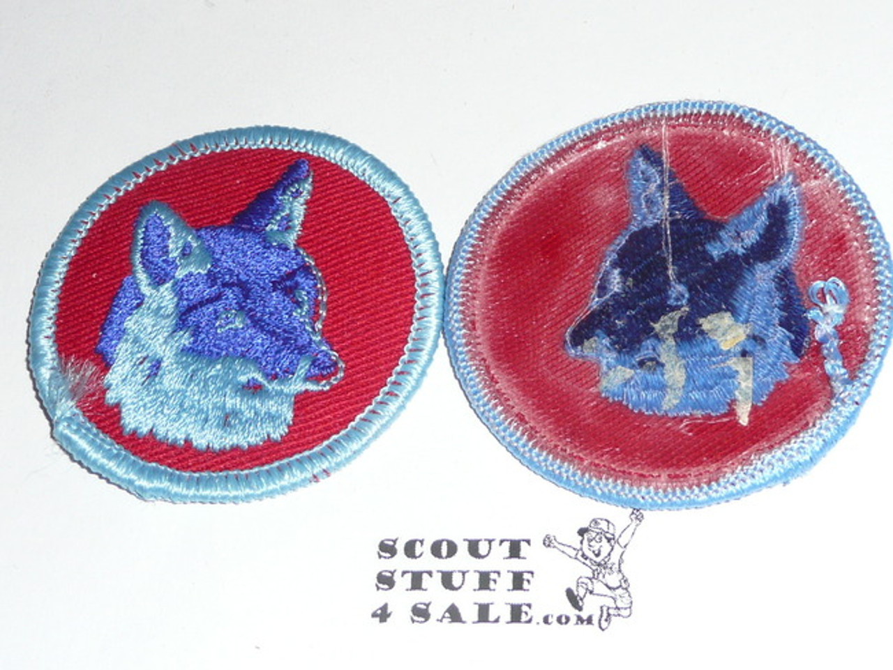Fox Patrol Medallion, Red Twill with plastic back, 1972-1989