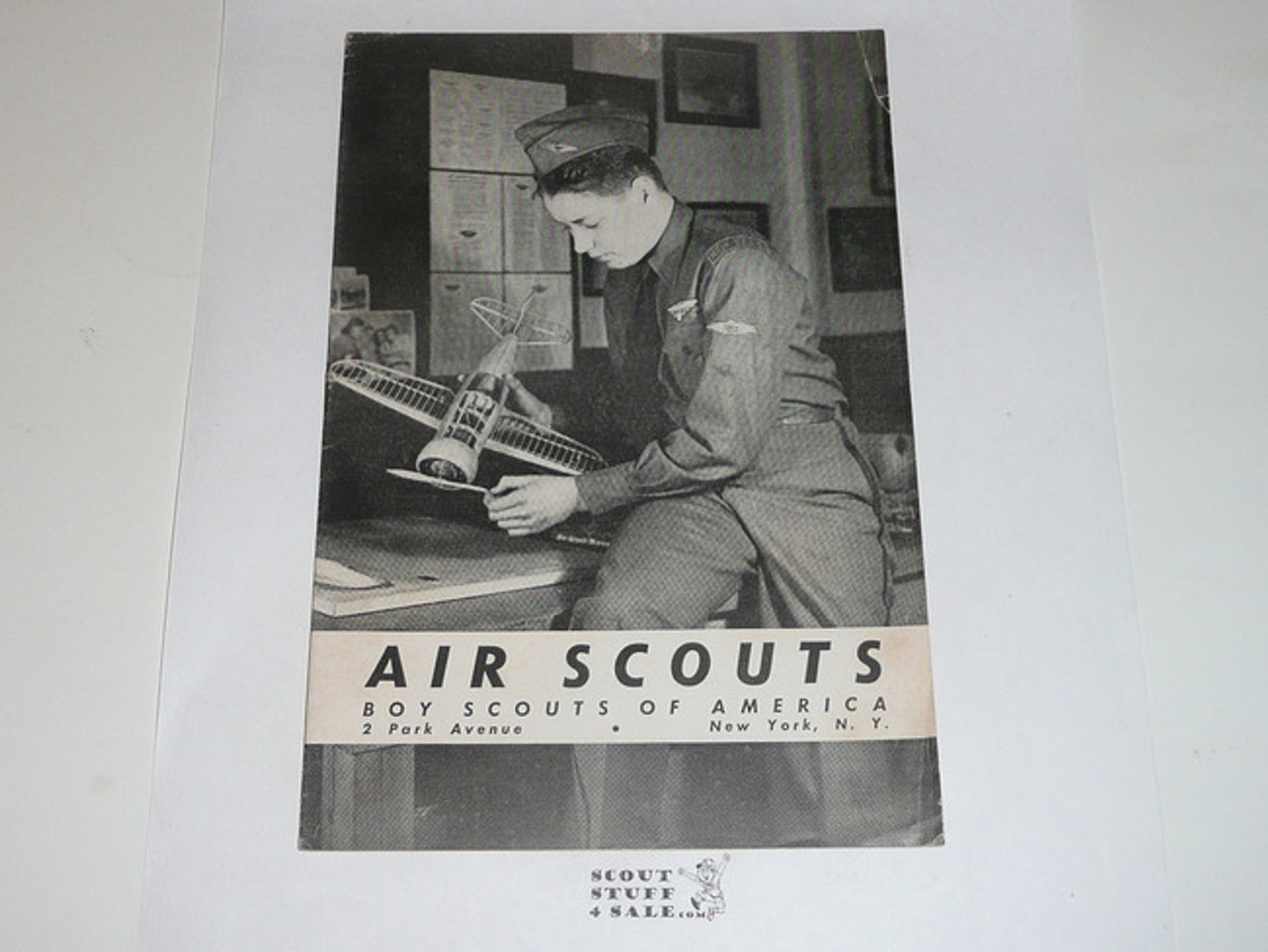 1946 Air Scouts, great promotional brochure with lots of pictures, 16 pages, 4-43 printing