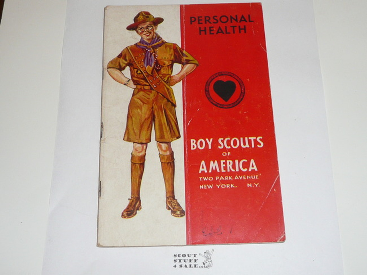 Personal Health Merit Badge Pamphlet, Type 4, Standing Scout Cover, 1-40 Printing