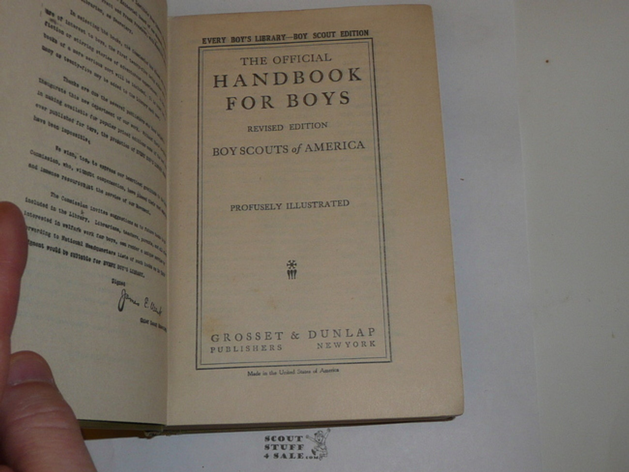 1923 Boy Scout Handbook, Second Edition (28th prtg), Every Boy's Library Edition, Type Two Binding, some wear