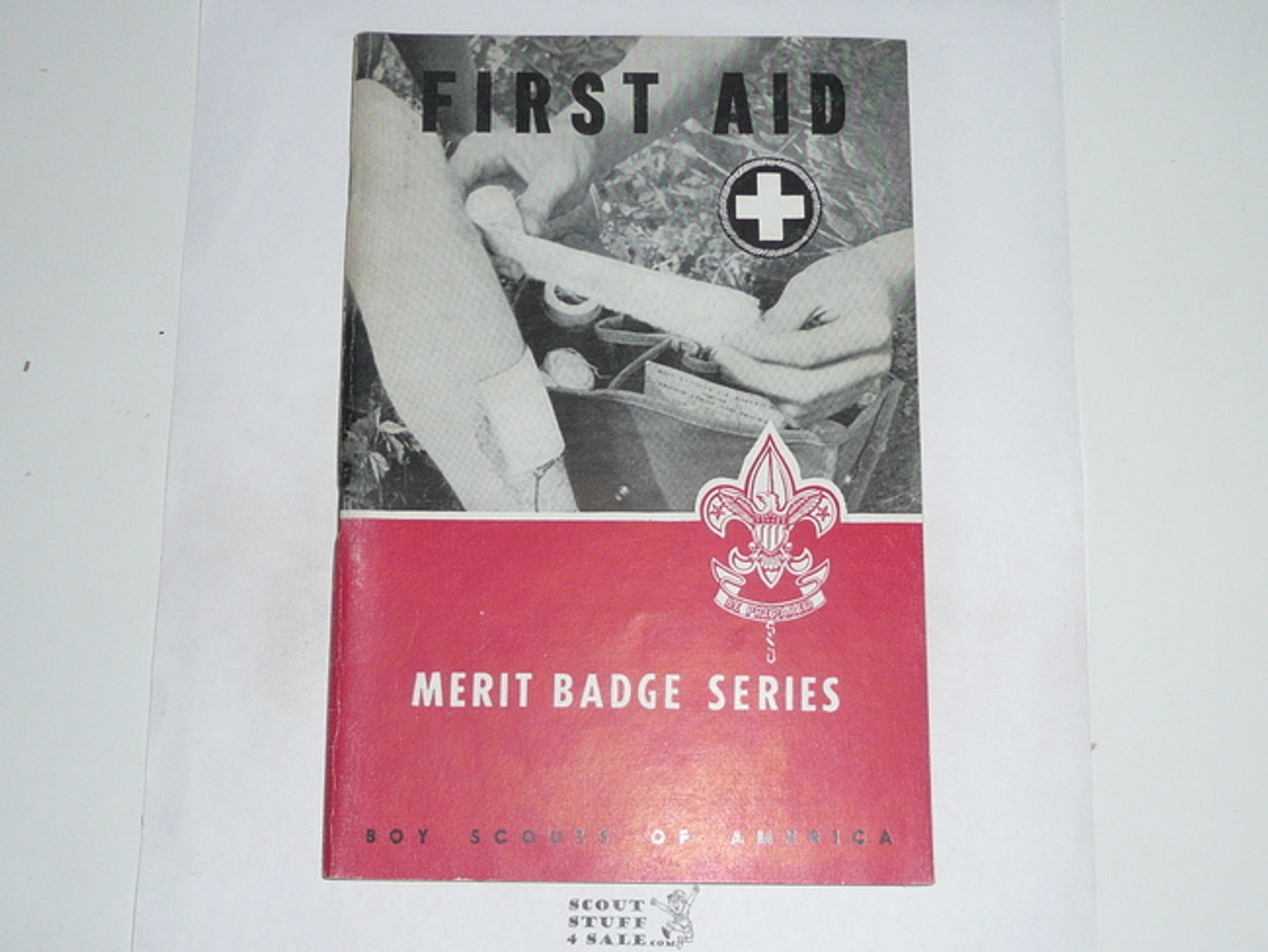 First Aid  Merit Badge Pamphlet, Type 6, Picture Top Red Bottom Cover, 7-55