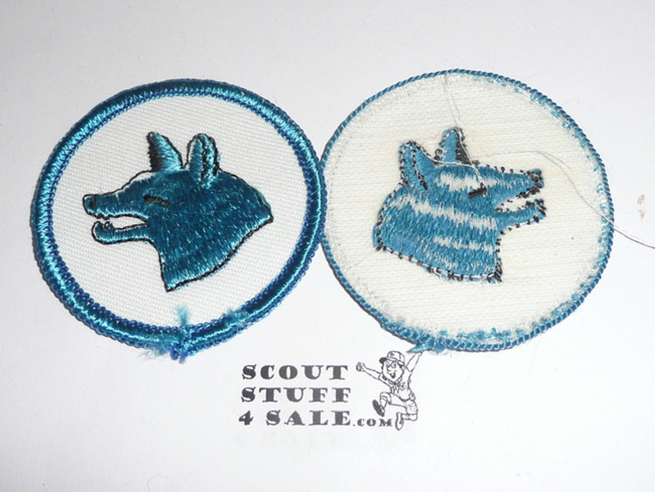 Wolf Patrol Medallion, White Twill with gauze back, 1972-1989