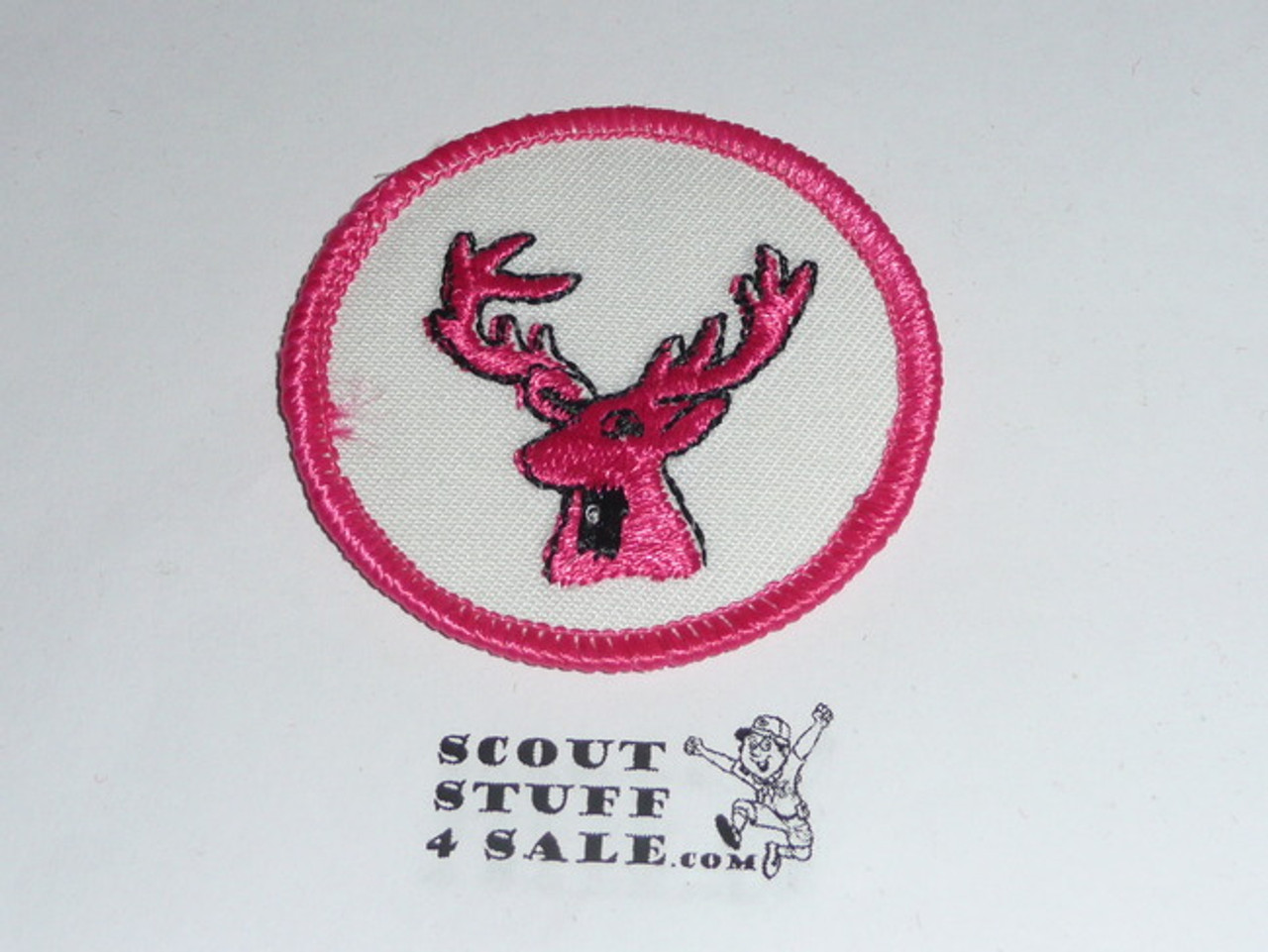 Stag Patrol Medallion, White Twill with paper back, 1972-1989