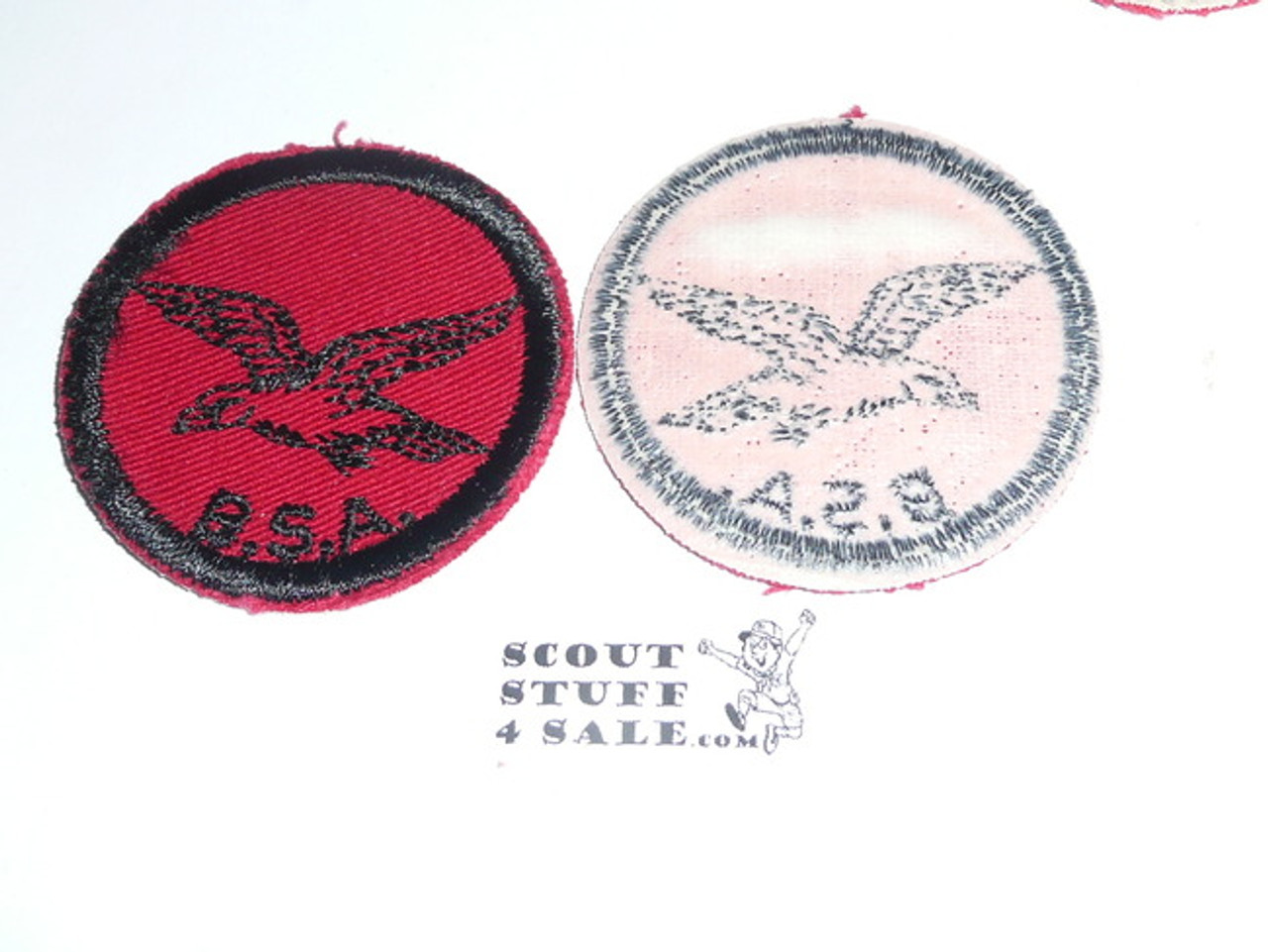 Seagull Patrol Medallion, Red Twill with gum back, 1955-1971