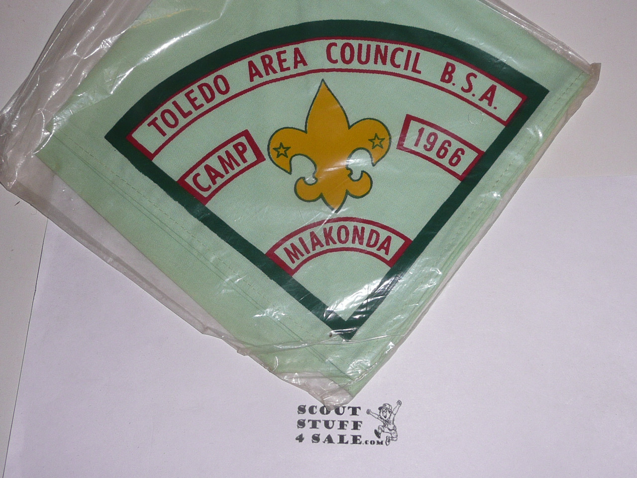 Camp Miakonda , Toledo Area Council, 1966 Neckerchief, Mint in bag