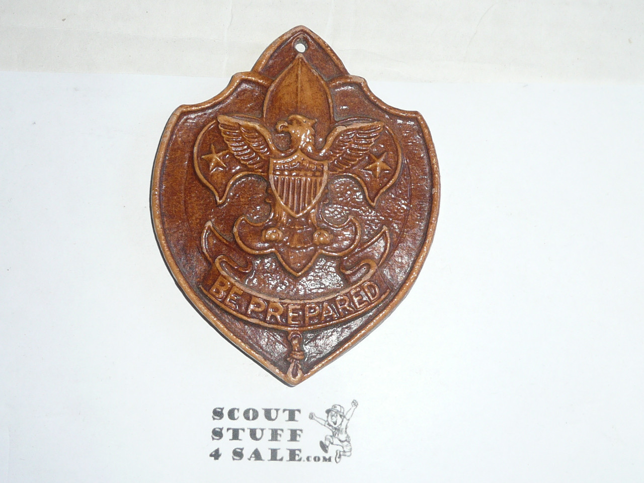 boy scout emblem sorrocco wall ornament, 3.5 wide by 4.25 tall, 1950s