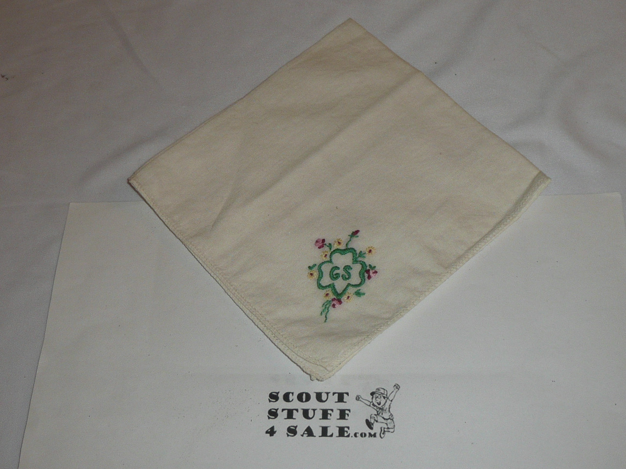 1940s Girl Scout White Embroidered Hankerchief
