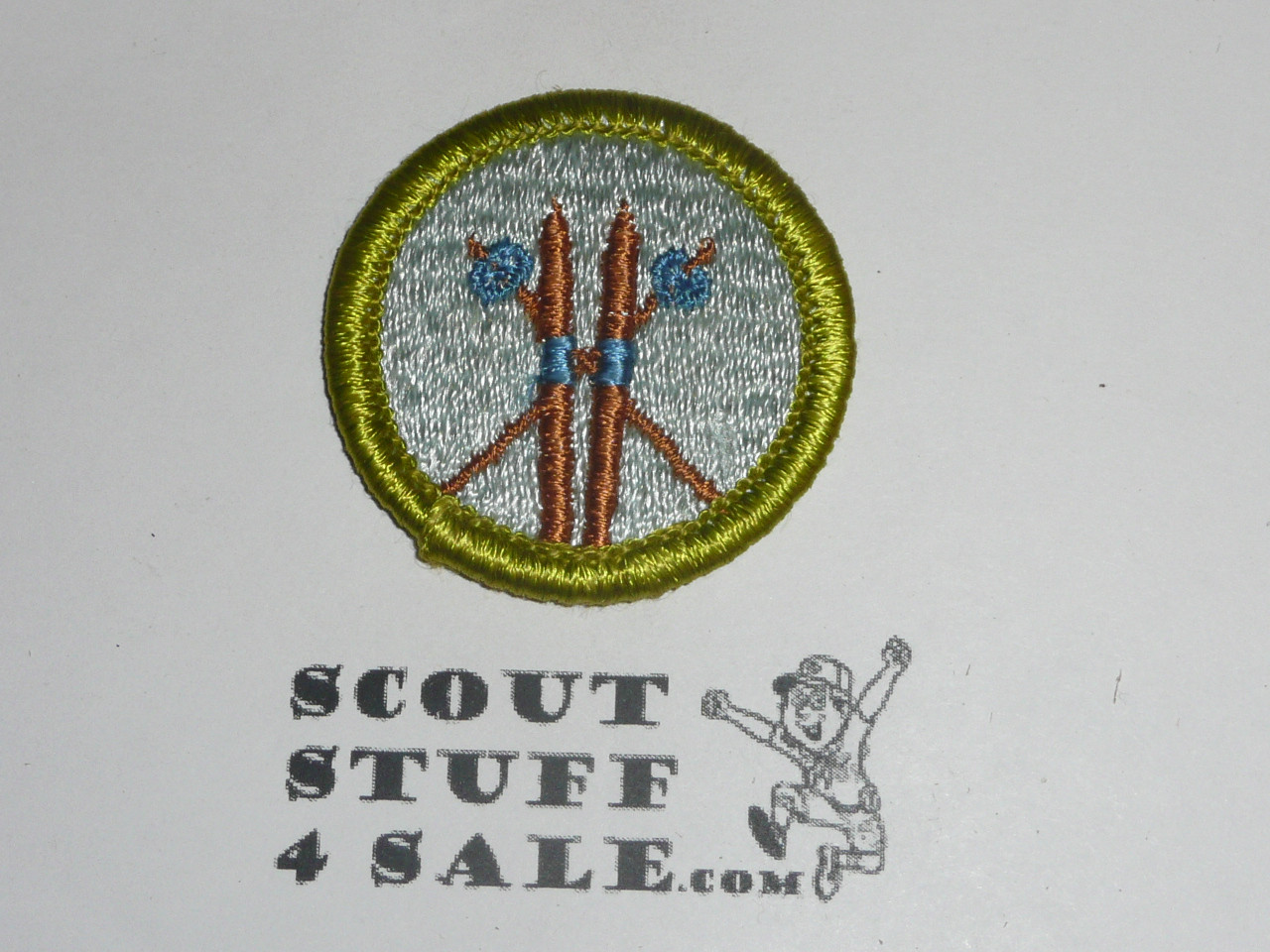 Skiing (brown skiis) - Type H - Fully Embroidered Plastic Back Merit Badge (1972-2002)