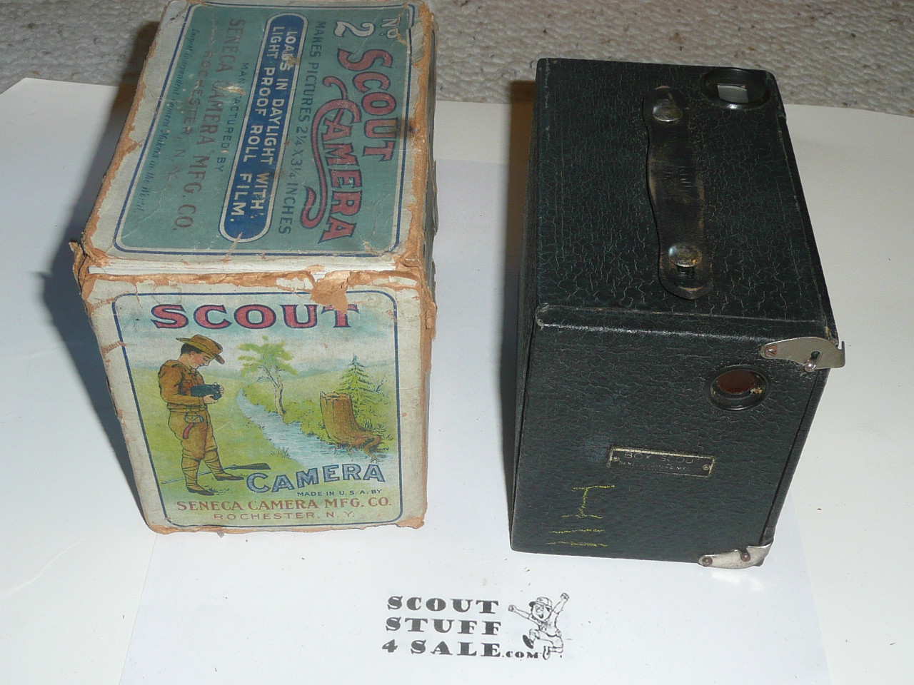 Boy Scout Box Camera, #2, Seneca Camera Manufacturing Company, Rochester New York, with original box