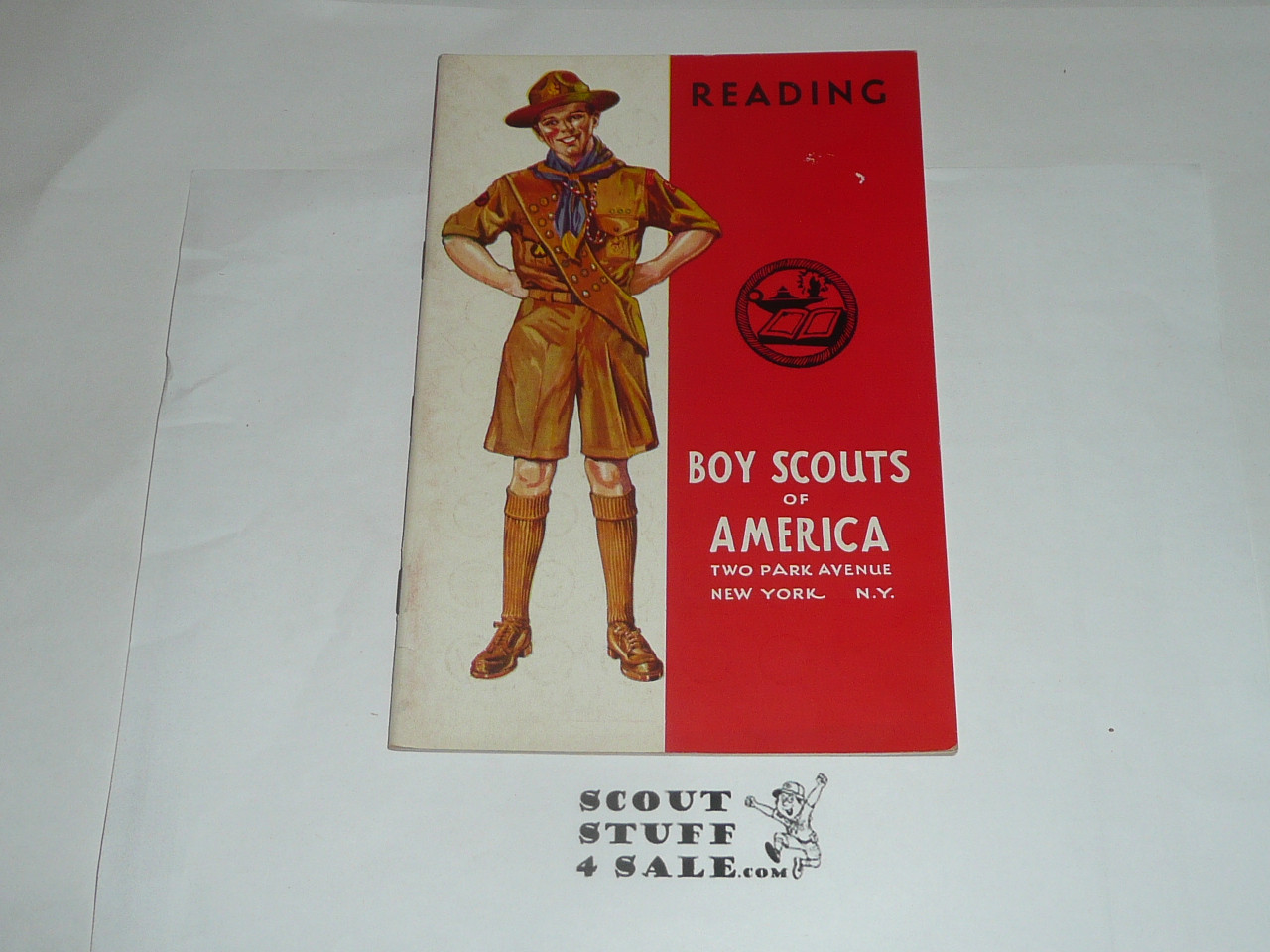 Reading Merit Badge Pamphlet, Type 4, Standing Scout Cover, 2-42 Printing