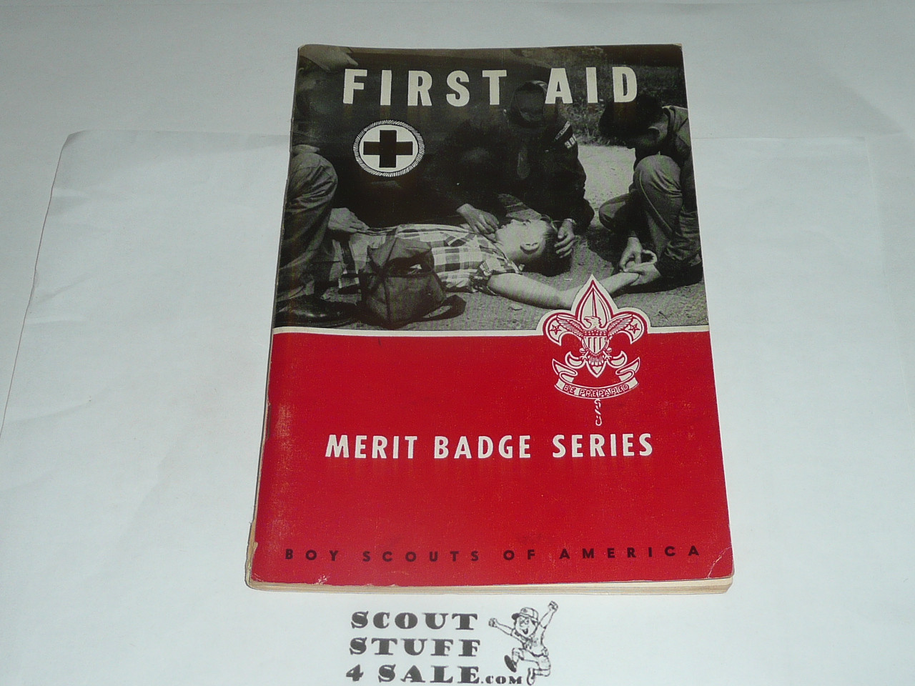 First Aid  Merit Badge Pamphlet, Type 6, Picture Top Red Bottom Cover, 12-64 printing