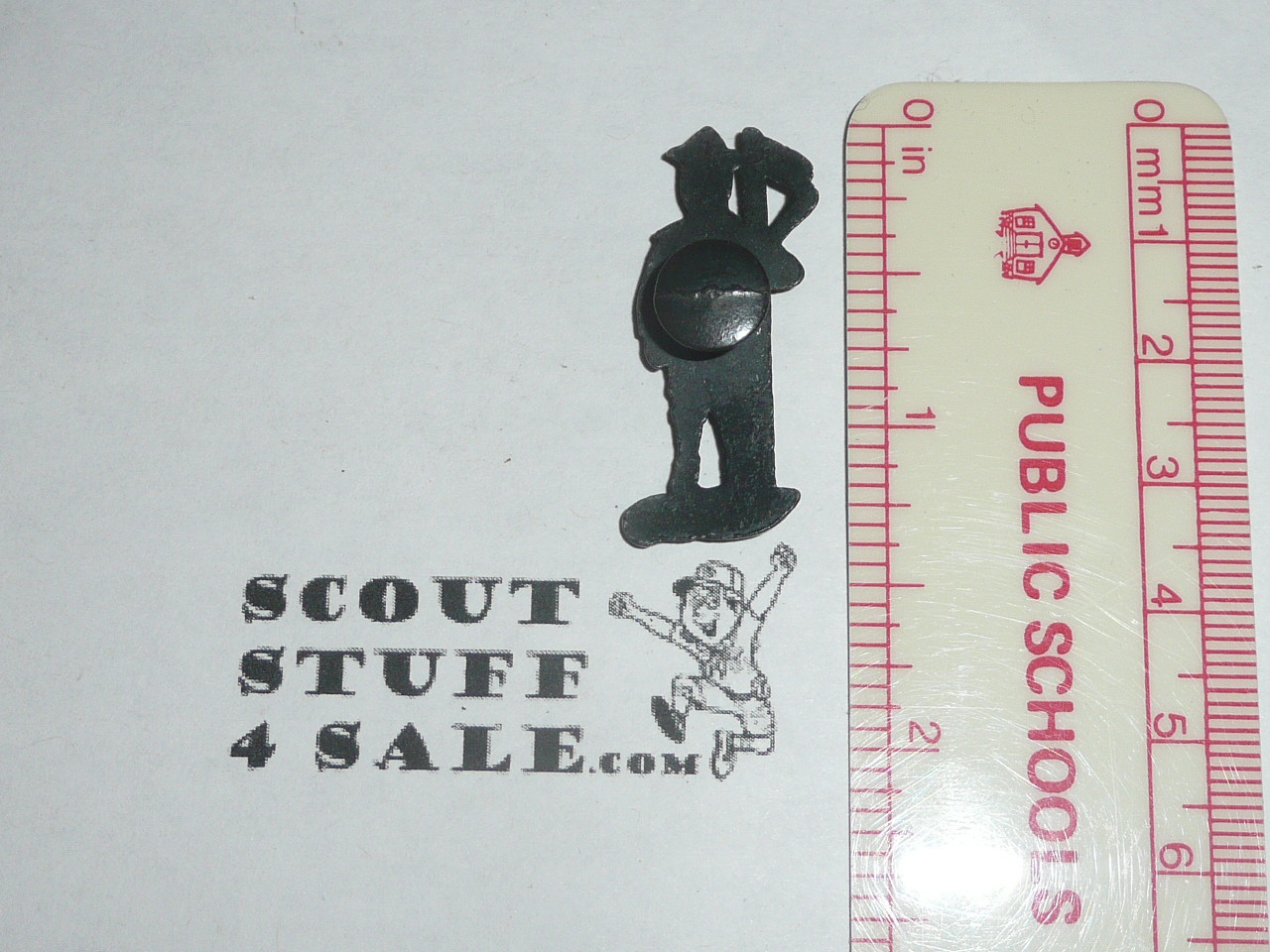 1 1/4" High Lead Boy Scout button hole Figurine, RARE