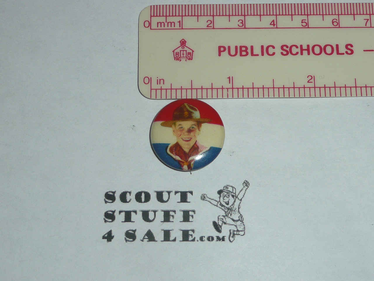 Front view Boy Scout Red/White/Blue Celluloid Boy Scout Button, 1940's, small size