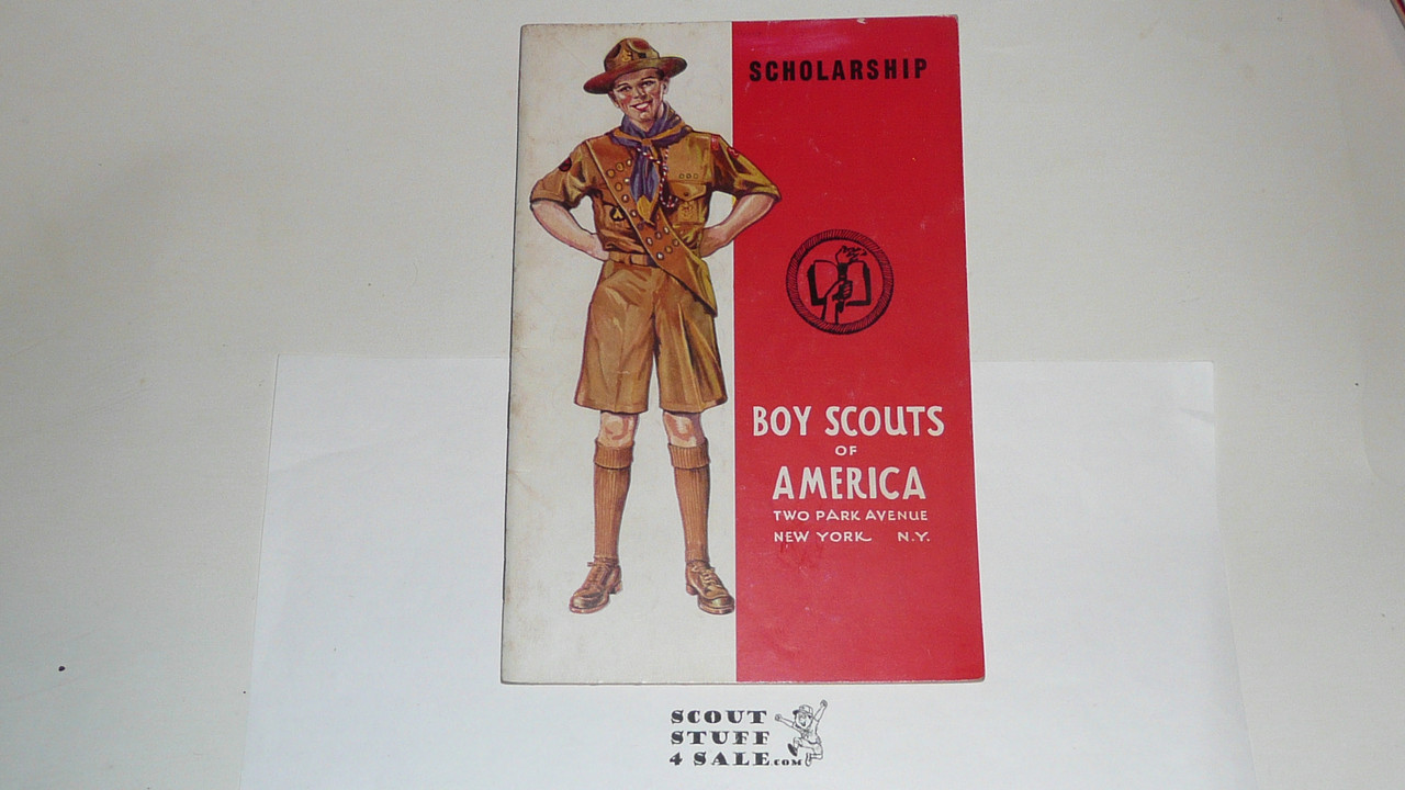 Scholarship Merit Badge Pamphlet, Type 4, Standing Scout Cover, 5-42 Printing