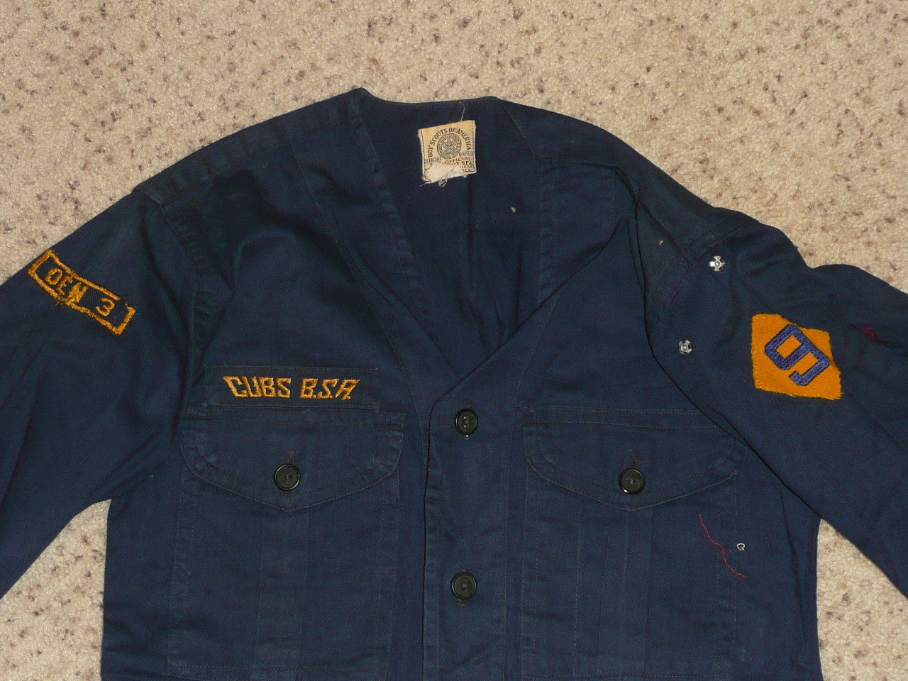 1950's Boy Scout Cub Uniform Shirt with Felt DIAMOND 9 unit number, 15" chest 24" length, #FB77