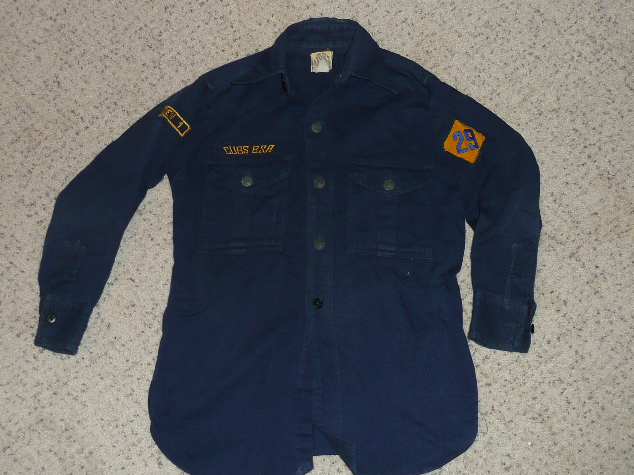 1940's Boy Scout Cub Uniform Shirt with Felt DIAMOND 29 unit number, 17" chest 24" length, #FB80