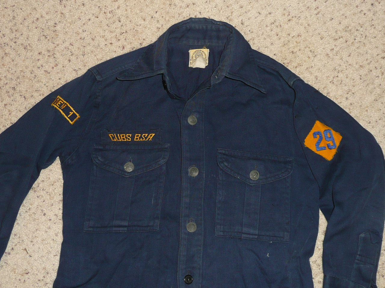 1940's Boy Scout Cub Uniform Shirt with Felt DIAMOND 29 unit number, 17" chest 24" length, #FB80