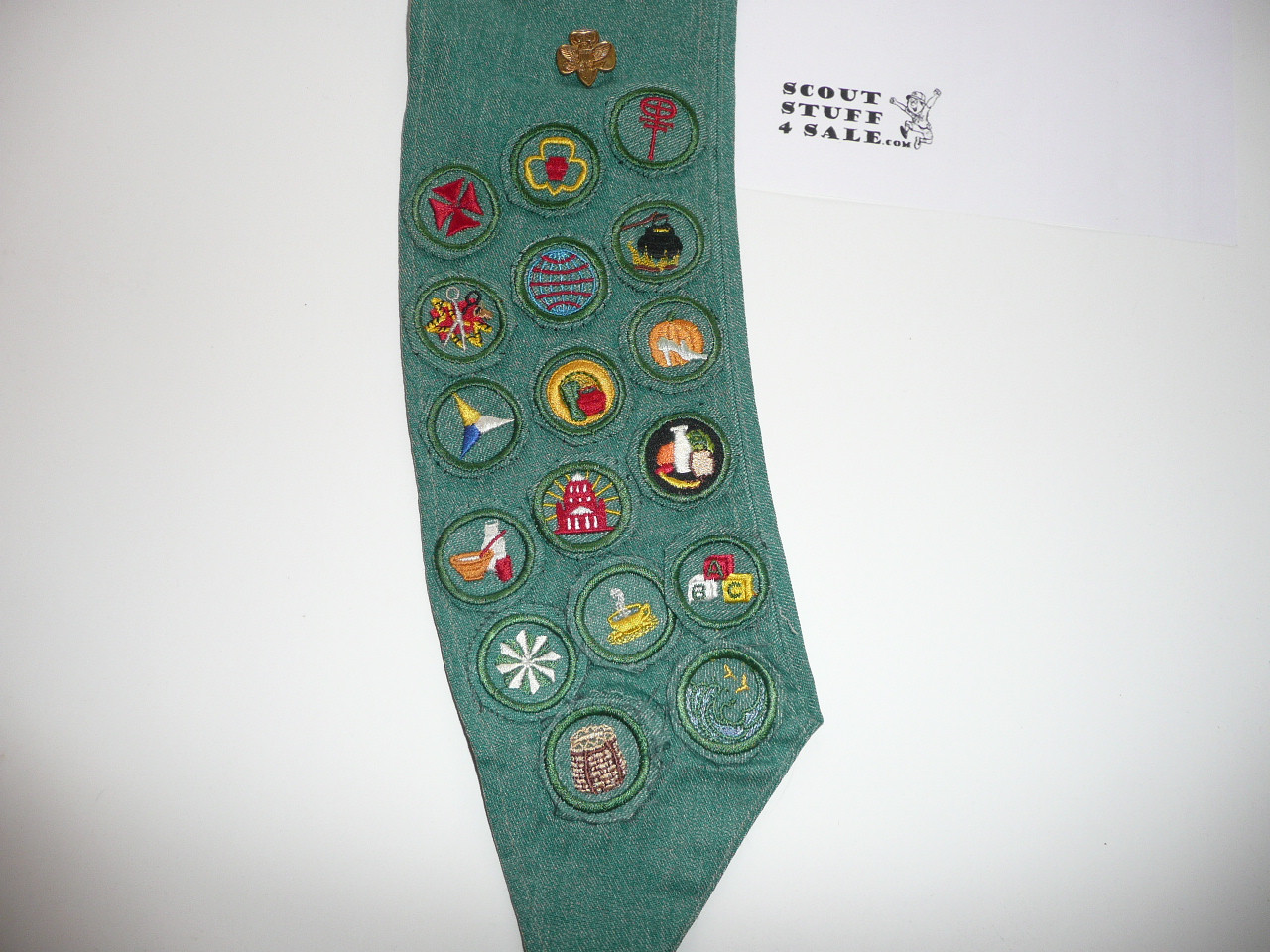 1940's-50's Girl Scout Badge Sash with many badges and pins, GSS1