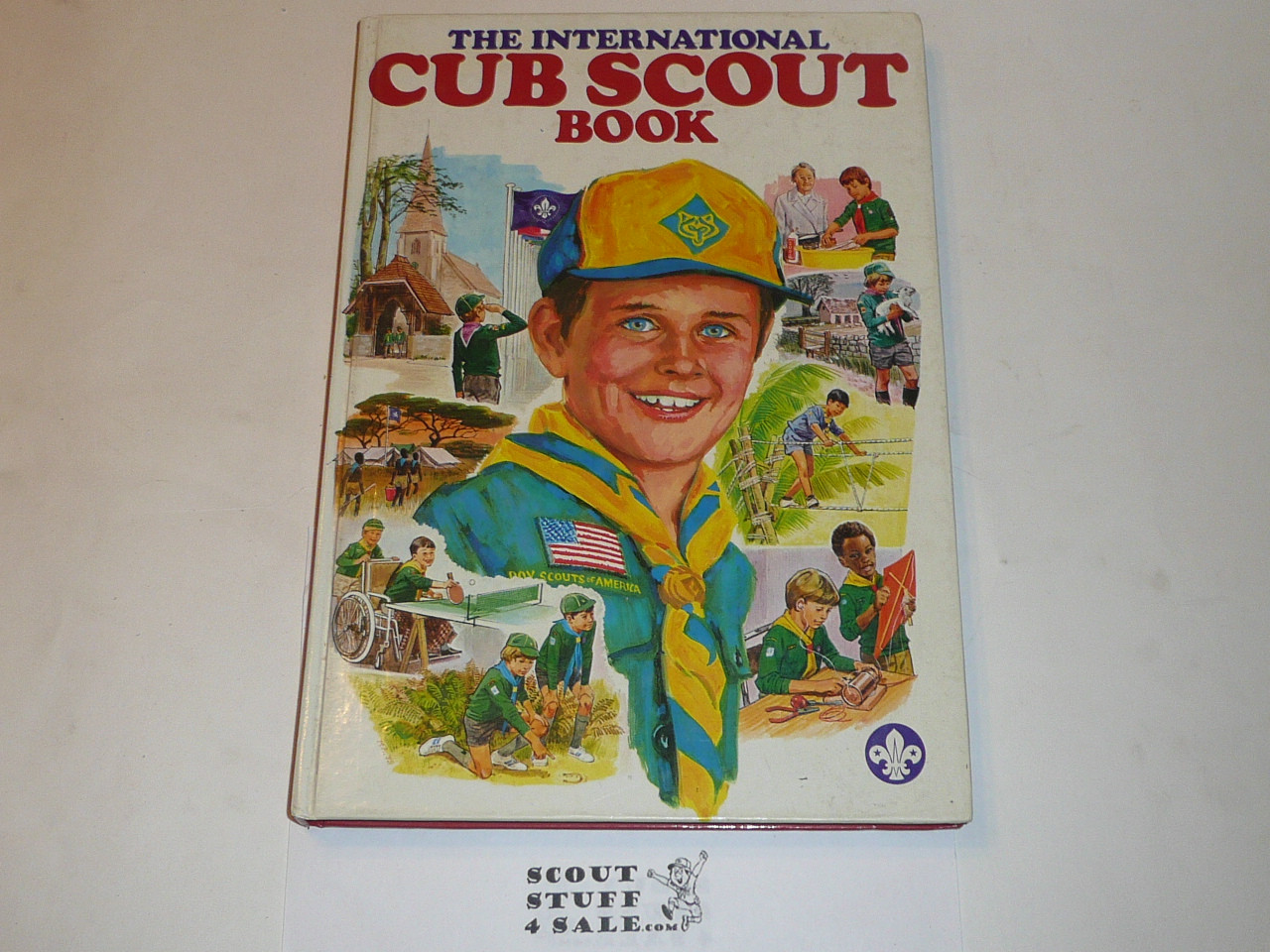 1981 The International Cub Scout Book